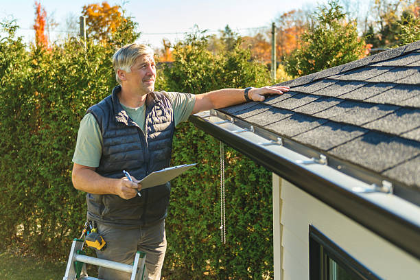 Professional Roofing technician working in Berkeley, MO